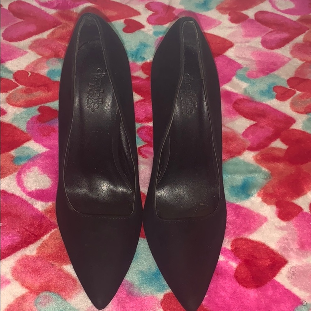 Black Pumps